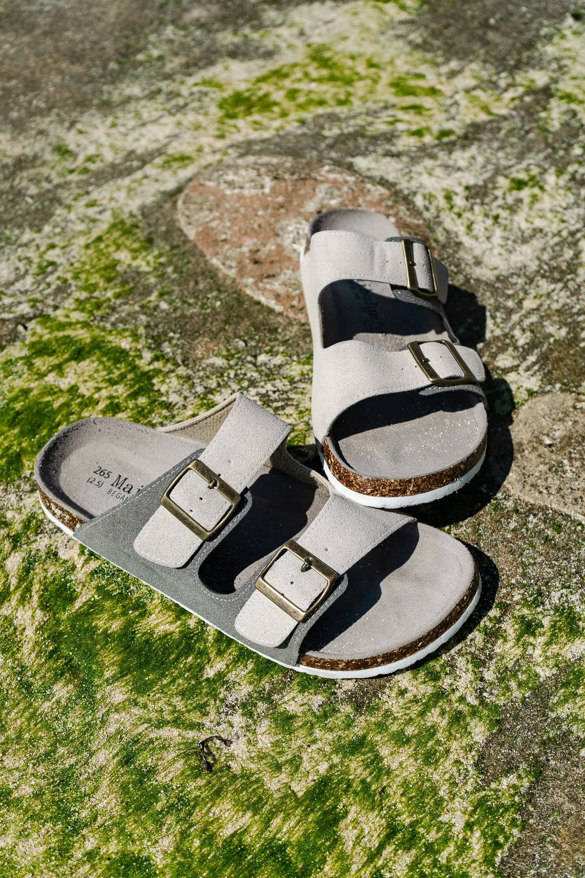 Maibulun Suede Arizona Sandals – Grey & Cream
